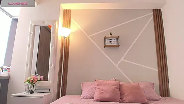 Snapshot of Little_ginger chatting on 09-26-25, 07:29 Little ginger online show from 09-26-25, 07:29