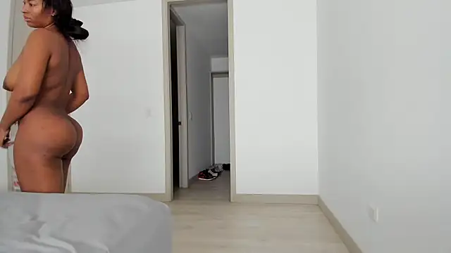 Meganbelford1 online show from 02-24-26, 02:04