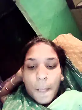 Snapshot of Idhika_Jha chatting on 09-11-25, 11:38 Idhika Jha online show from 09-11-25, 11:38