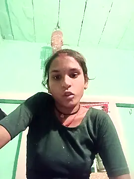 Snapshot of Idhika_Jha chatting on 10-07-25, 03:20 Idhika Jha online show from 10-07-25, 03:20