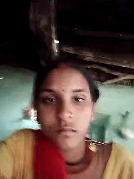 Snapshot of Idhika_Jha chatting on 10-08-25, 10:35 Idhika Jha online show from 10-08-25, 10:35