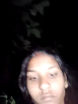 Snapshot of Idhika_Jha chatting on 10-09-25, 11:47 Idhika Jha online show from 10-09-25, 11:47