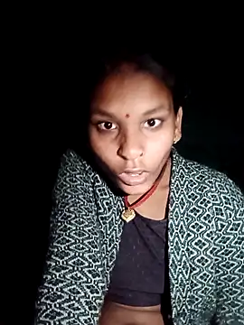 Snapshot of Idhika_Jha chatting on 11-22-25, 01:15 Idhika Jha online show from 11-22-25, 01:15