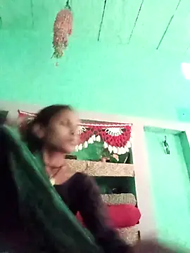 Snapshot of Idhika_Jha chatting on 11-24-25, 06:57 Idhika Jha online show from 11-24-25, 06:57