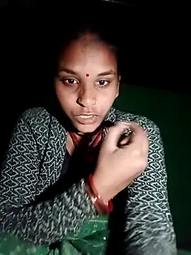 Snapshot of Idhika_Jha chatting on 11-26-25, 01:12 Idhika Jha online show from 11-26-25, 01:12