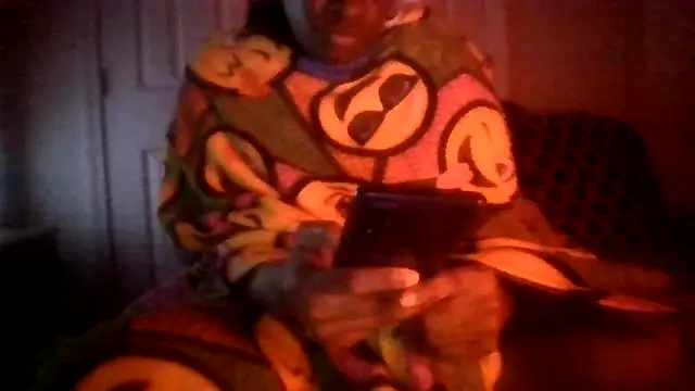 Snapshot of prettymaa chatting on 09-28-25, 12:27 prettymaa online show from 09-28-25, 12:27