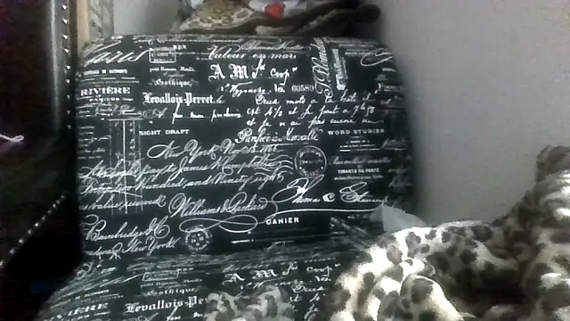 Snapshot of prettymaa chatting on 10-15-25, 06:30 prettymaa online show from 10-15-25, 06:30