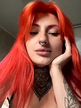 Nina Blum  online show from 11-23-25, 07:19