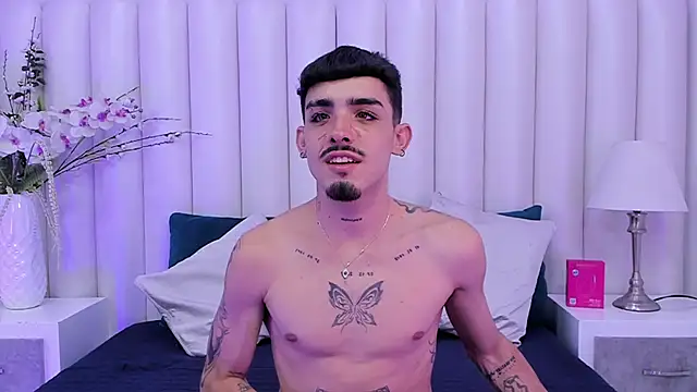 NikoStone  online show from 09-17-25, 03:52