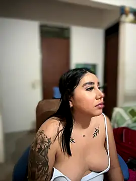 Sophie Dreamss online show from 11-21-25, 08:51