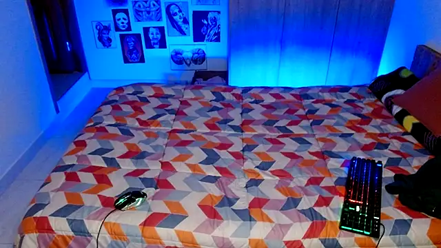 Snapshot of rachel_rosse11 chatting on 10-05-25, 01:37 rachel rosse11 online show from 10-05-25, 01:37