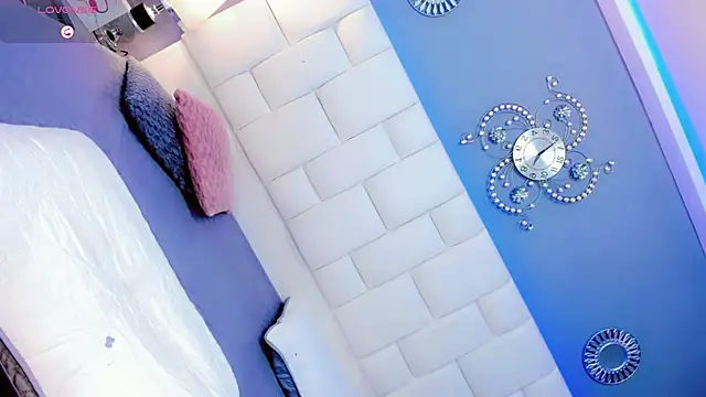 Naughty-sexy-girrl online show from 11-22-25, 04:55