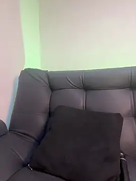 Skarlett 12  online show from 10-23-25, 11:03