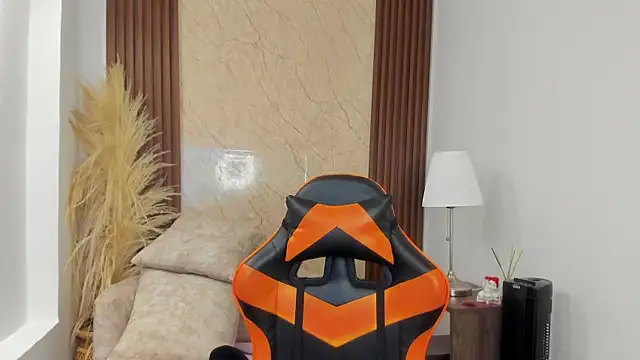 Thais kim online show from 04-18-26, 03:38