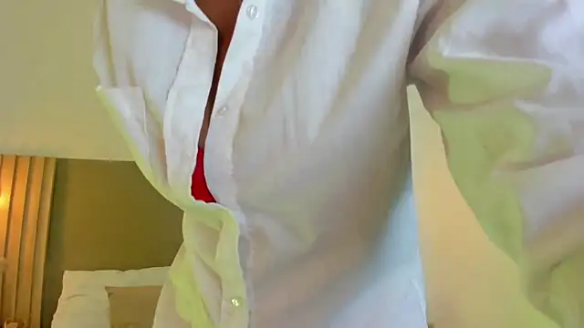 coral15  online show from 11-25-25, 03:50