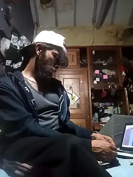 Snapshot of hairy_mannn chatting on 05-02-26, 03:55 hairy mannn online show from 05-02-26, 03:55