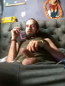 Snapshot of hairy_mannn chatting on 05-12-26, 02:25 hairy mannn online show from 05-12-26, 02:25