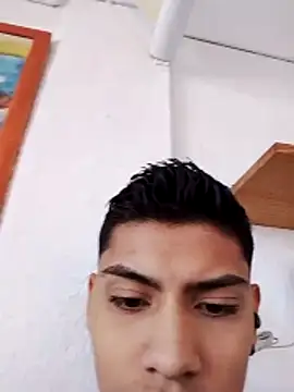 aispuro8505 online show from 11-06-25, 07:48