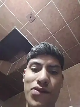 aispuro8505 online show from 02-06-26, 07:23