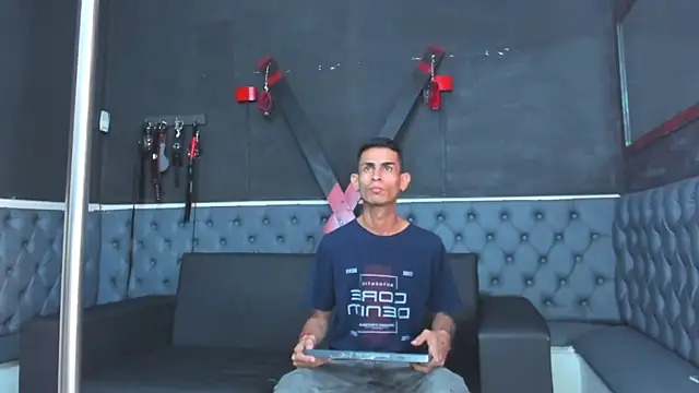 Golldens Dreamss online show from 11-17-25, 12:22