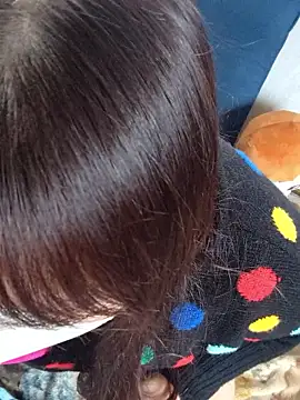 Snapshot of AYA_dayo chatting on 12-15-25, 12:15 AYA dayo online show from 12-15-25, 12:15