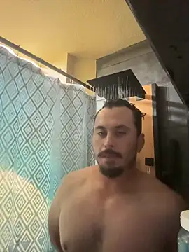 Snapshot of AlexR9700 chatting on 09-10-25, 04:34 AlexR9700 online show from 09-10-25, 04:34