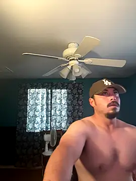 Snapshot of AlexR9700 chatting on 10-20-25, 02:50 AlexR9700 online show from 10-20-25, 02:50