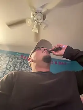 Snapshot of AlexR9700 chatting on 04-04-26, 03:16 AlexR9700 online show from 04-04-26, 03:16