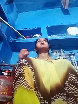 Jooli xx online show from 04-22-26, 03:09