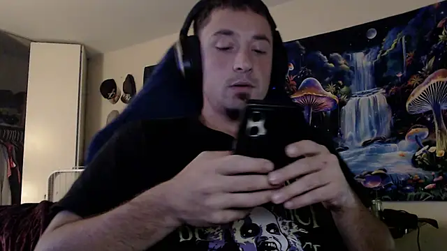 Snapshot of YoBlezz chatting on 09-17-25, 09:44 YoBlezz online show from 09-17-25, 09:44