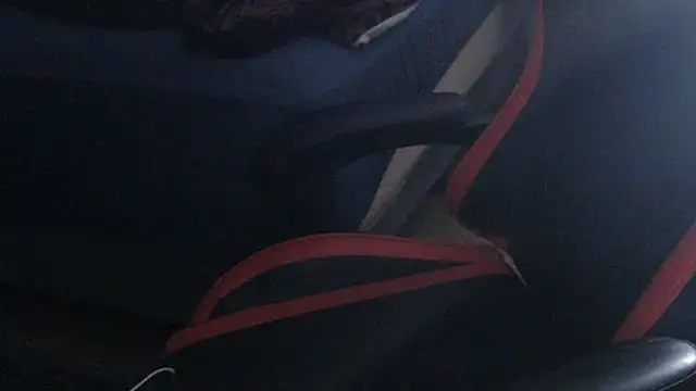 Snapshot of YoBlezz chatting on 10-13-25, 05:18 YoBlezz online show from 10-13-25, 05:18