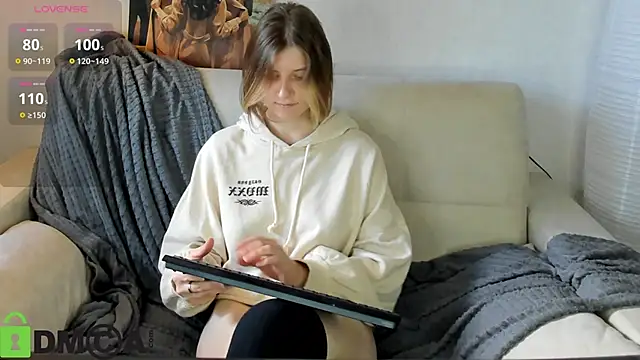 Agnes Passero online show from 09-18-25, 07:54