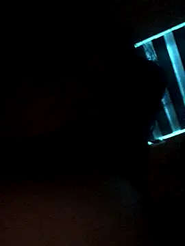 Snapshot of leehank01 chatting on 10-21-25, 06:47 leehank01 online show from 10-21-25, 06:47