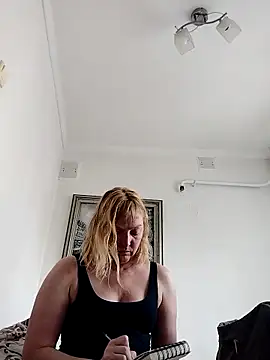 LiluLiluLilu online show from 09-17-25, 06:26