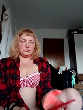 LiluLiluLilu online show from 04-18-26, 05:39