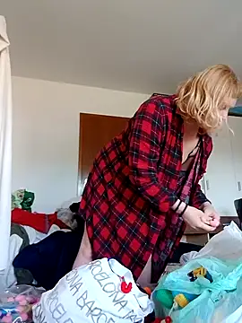 LiluLiluLilu online show from 04-22-26, 07:55