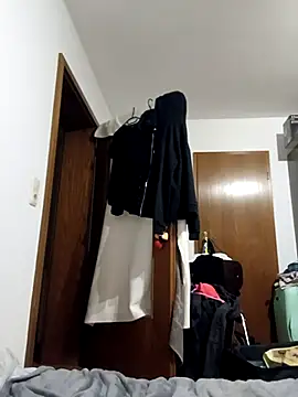 LiluLiluLilu online show from 04-22-26, 07:59