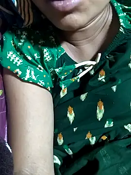 Snapshot of telugu_roja_099 chatting on 09-20-25, 04:02 telugu roja 099 online show from 09-20-25, 04:02