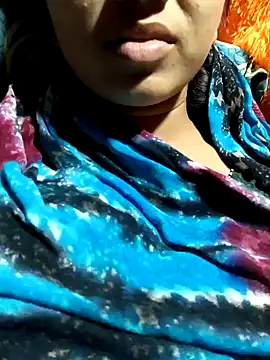 Snapshot of telugu_roja_099 chatting on 11-02-25, 01:24 telugu roja 099 online show from 11-02-25, 01:24