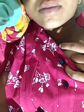 Snapshot of telugu_roja_099 chatting on 11-29-25, 12:24 telugu roja 099 online show from 11-29-25, 12:24