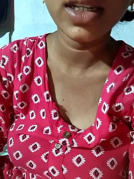 Snapshot of telugu_roja_099 chatting on 11-30-25, 08:18 telugu roja 099 online show from 11-30-25, 08:18