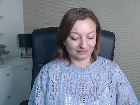 Snapshot of angelaSamt chatting on 10-22-25, 05:30 angelaSamt online show from 10-22-25, 05:30