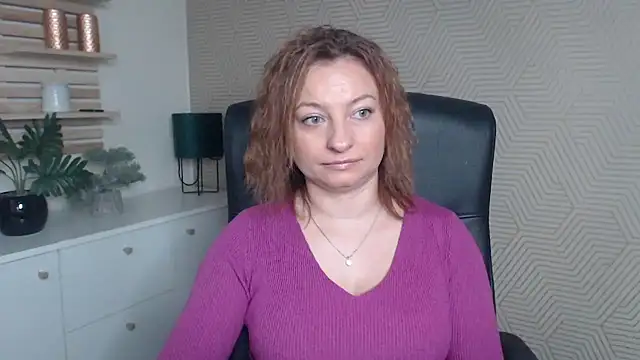 Snapshot of angelaSamt chatting on 10-30-25, 06:26 angelaSamt online show from 10-30-25, 06:26