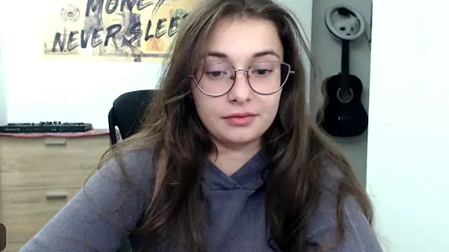 Snapshot of HotAnna2004 chatting on 09-27-25, 08:36 HotAnna2004 online show from 09-27-25, 08:36