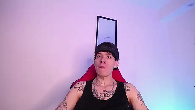 Anhonymus  online show from 11-05-25, 04:01