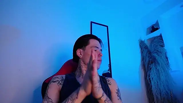 Anhonymus  online show from 11-19-25, 02:06