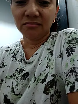 Snapshot of Amanda39 chatting on 11-02-25, 12:40 Amanda39 online show from 11-02-25, 12:40