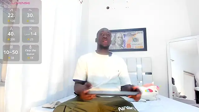 Snapshot of lucas_manzon chatting on 12-05-25, 01:52 lucas manzon online show from 12-05-25, 01:52