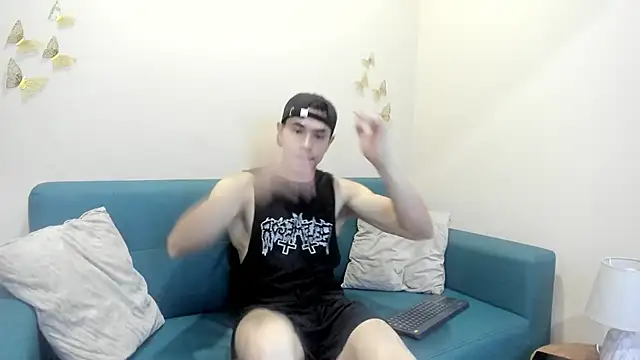 Snapshot of Muscle_Scott chatting on 10-05-25, 12:14 Muscle Scott online show from 10-05-25, 12:14