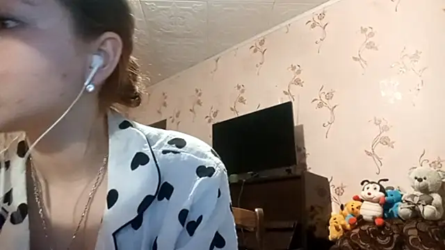 Sophiecuttie online show from 09-20-25, 01:12